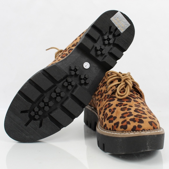 Tan Leopard Lace Up Oxford Loafer Shoes - Picture 5 of 6